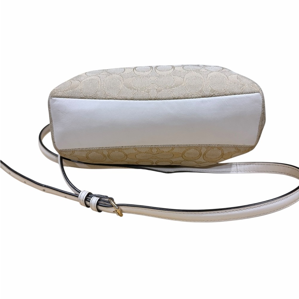 Coach Beige Signature Satchel Bag With Hand Crafted Purse Chain Necklace - Picture 10 of 11